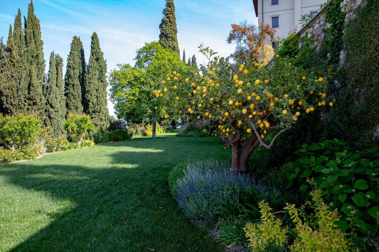 Eremus Relais Aparthotel Lonato Bagian luar foto