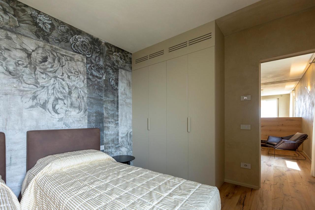 Eremus Relais Aparthotel Lonato Bagian luar foto