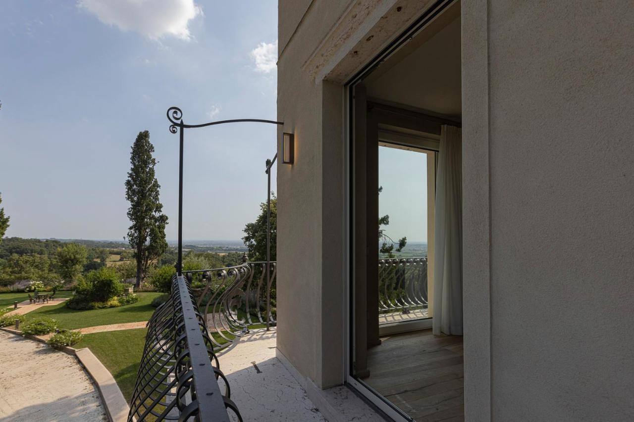 Eremus Relais Aparthotel Lonato Bagian luar foto