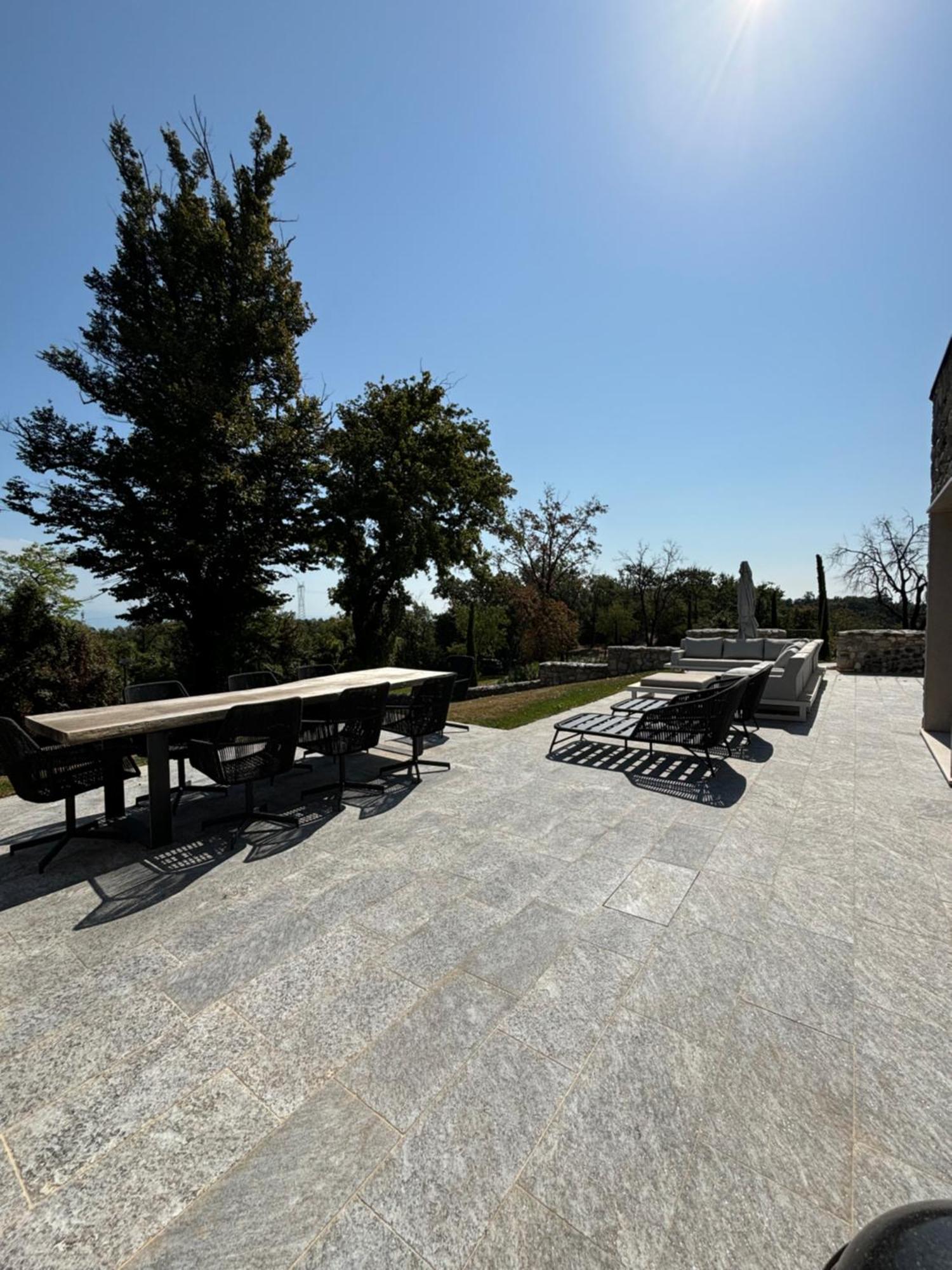 Eremus Relais Aparthotel Lonato Bagian luar foto